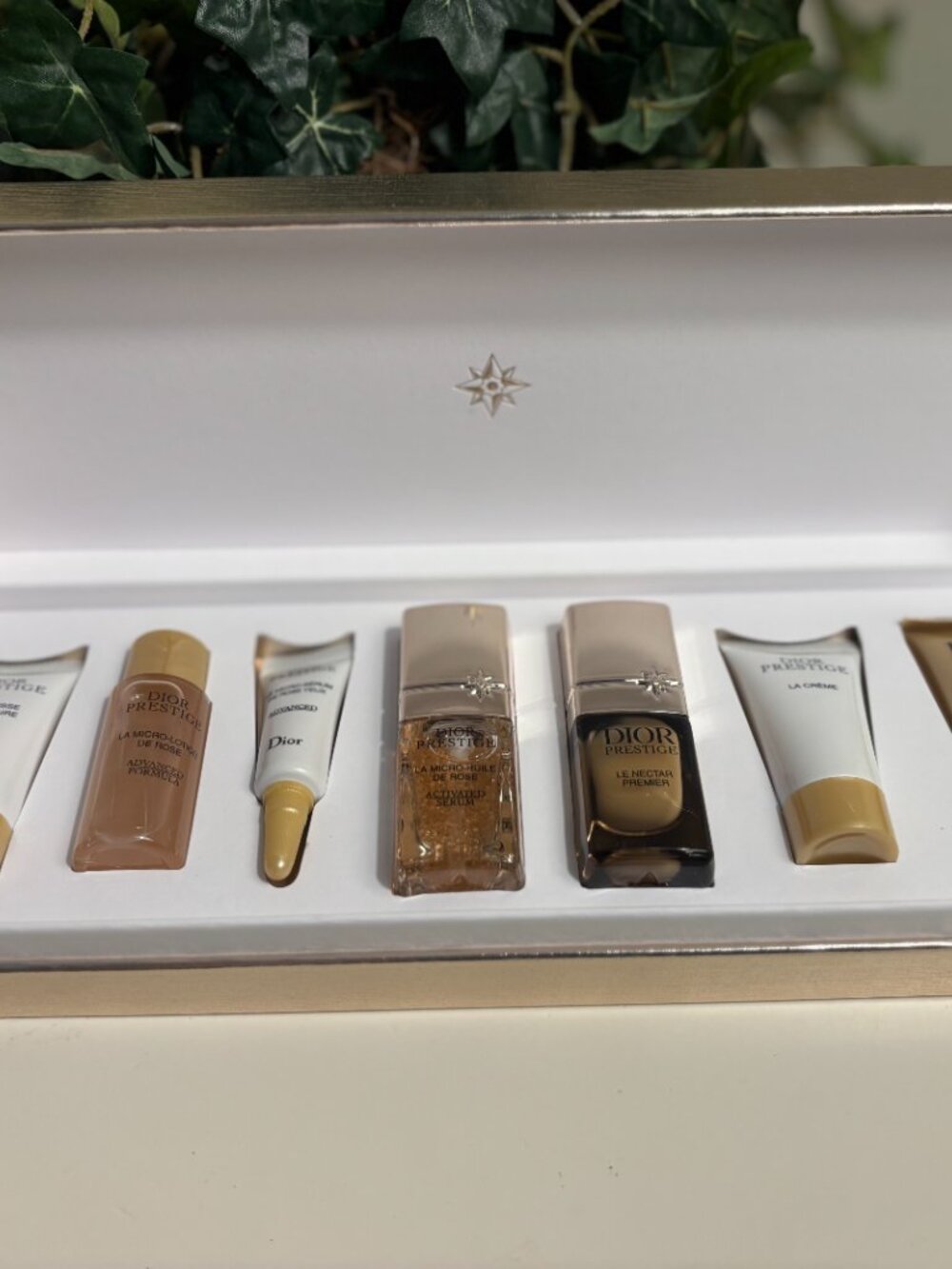 đDior Prestige 7âPiece Skincare CollectionâExclusive VIP Gift Set-New In Box - Picture 4 of 7